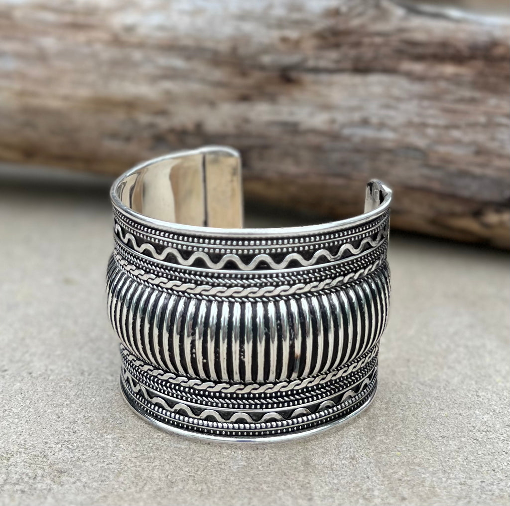 Handcrafted Cuff Bracelet Vintage Design Boho Gypsy Ethnic Jewelry