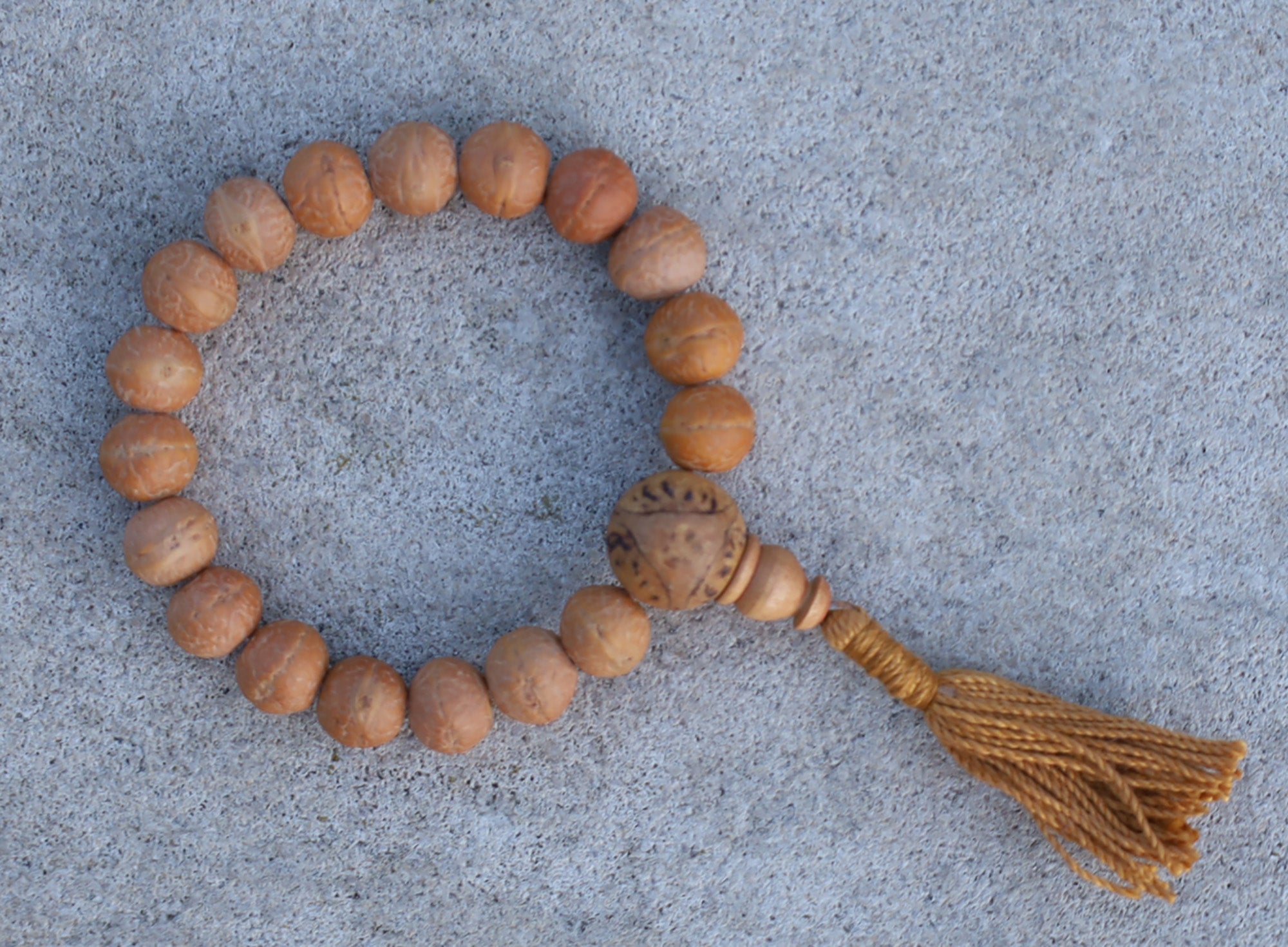 Tibetan Rare To Find Buddhist Meditation Nepal Bodhi Seed Wrist Mala / Small Beads With Free Mala Bag - DharmaObjects