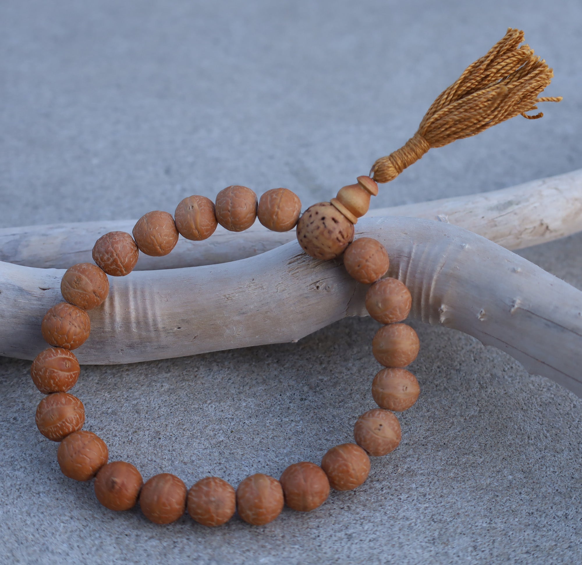 Tibetan Rare To Find Buddhist Meditation Nepal Bodhi Seed Wrist Mala / Small Beads With Free Mala Bag - DharmaObjects