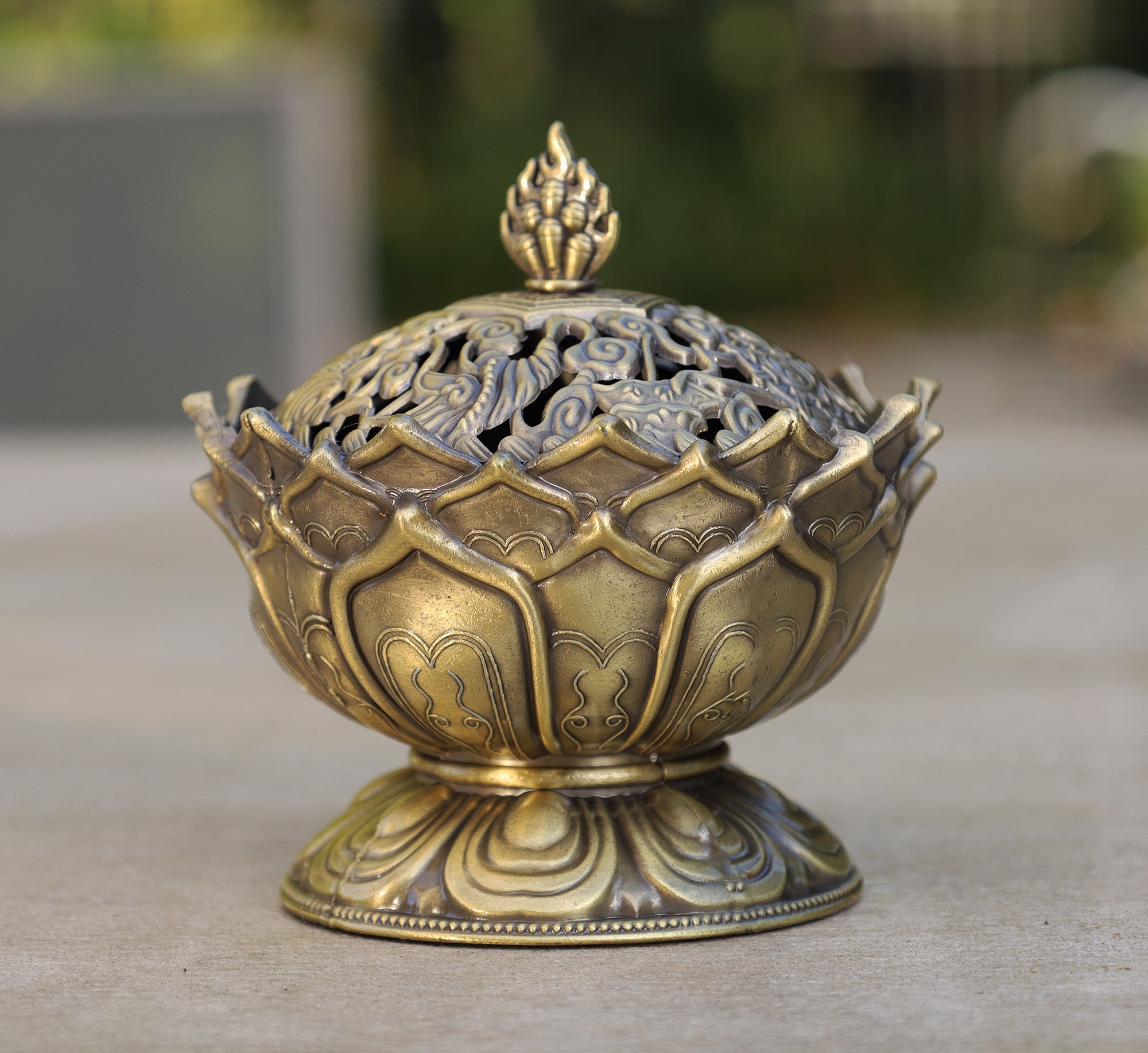 Large Heavy Duty Multi Purpose Charcoal Incense Burner 4 Inches Tall - DharmaObjects