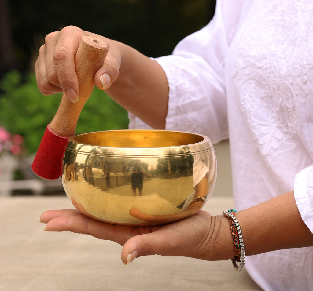 Tibetan Extra Large Heavy Meditation Ring Gong Singing Bowl With Mallet and Silk Cushion - DharmaObjects