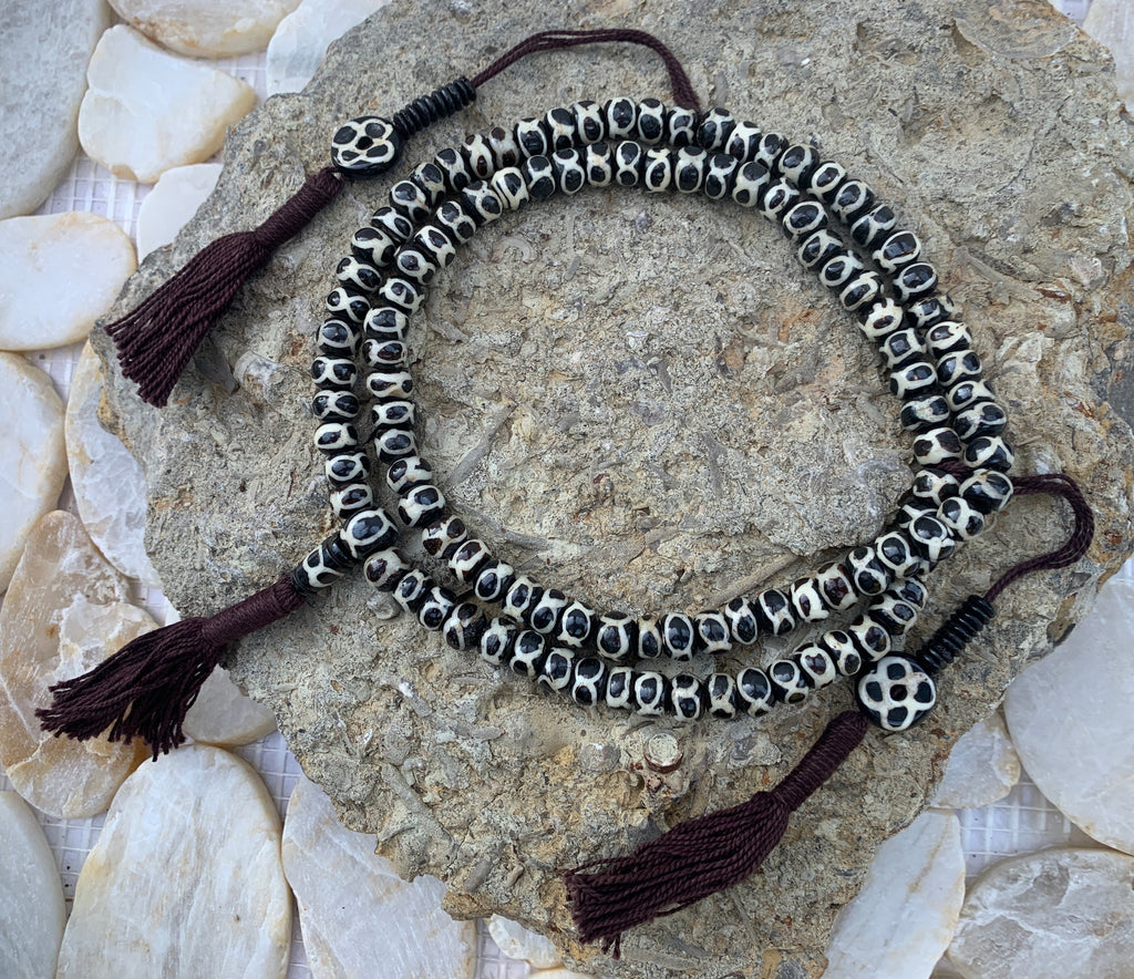 Natural Buffalo Bone Tibetan Endless Knot DZI 108 Beads Prayer Mala - DharmaObjects